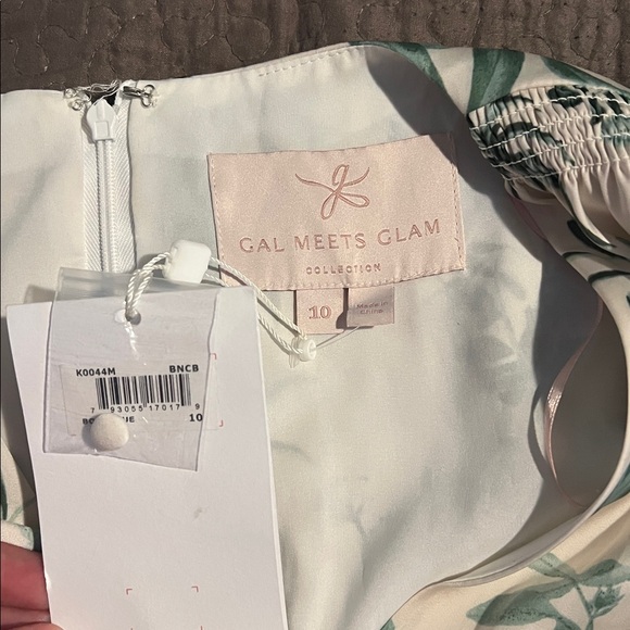 NWT Gal Meets Glam Floral Dress - Size 8/10 - Picture 5 of 7